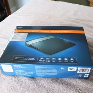 Cisco Linksys E2500 Advanced Dual-Band N600 Router